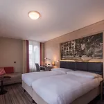 Hotel Interlaken Отель 4*