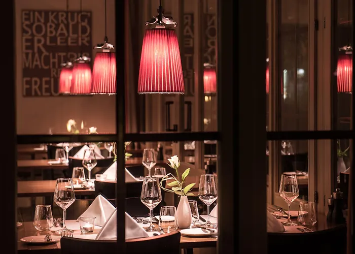 因特拉肯酒店 酒店 4*