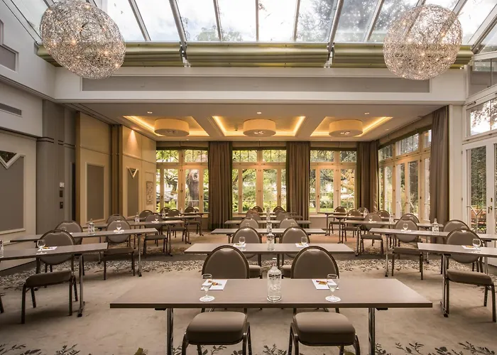 因特拉肯酒店 酒店