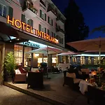 Hotel Interlaken מלון 4*