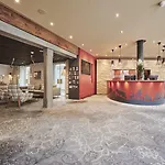 מלון Hotel Interlaken 4*